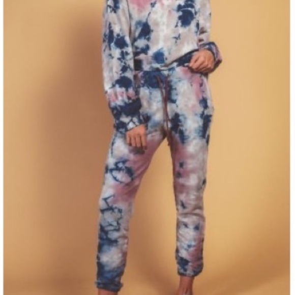 NWT DAYDREAMER Rouge Storm Tie-Dye Jogger in Rouge Storm Size Small - Picture 11 of 15